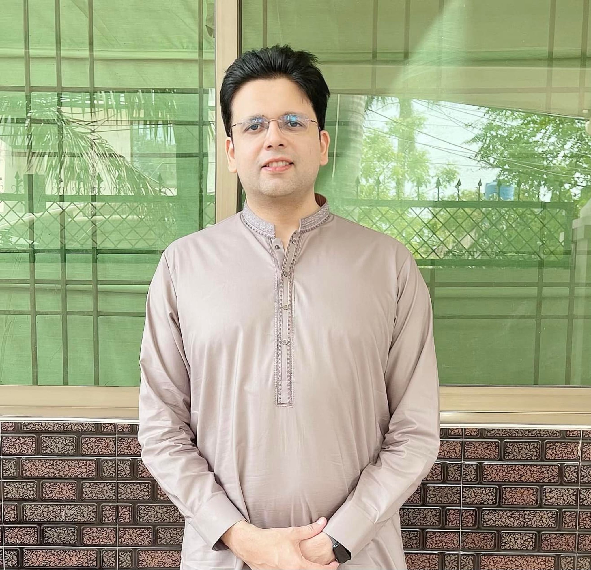CEO Image